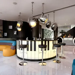 Lisbon hotels &amp; apartments, all accommodations in Lisbon