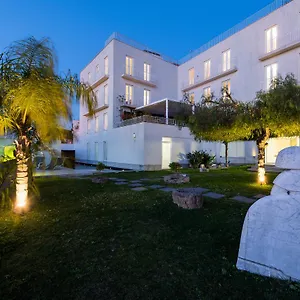 Lisbon hotels &amp; apartments, all accommodations in Lisbon